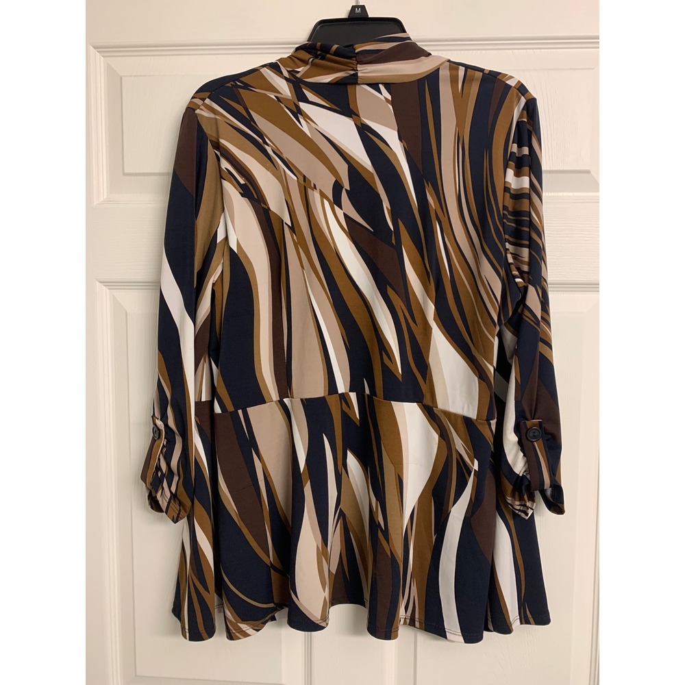 Dressbarn 1X Artsy Strip Swirl Print Open Front Peplum Cardigan - Picture 3 of 8